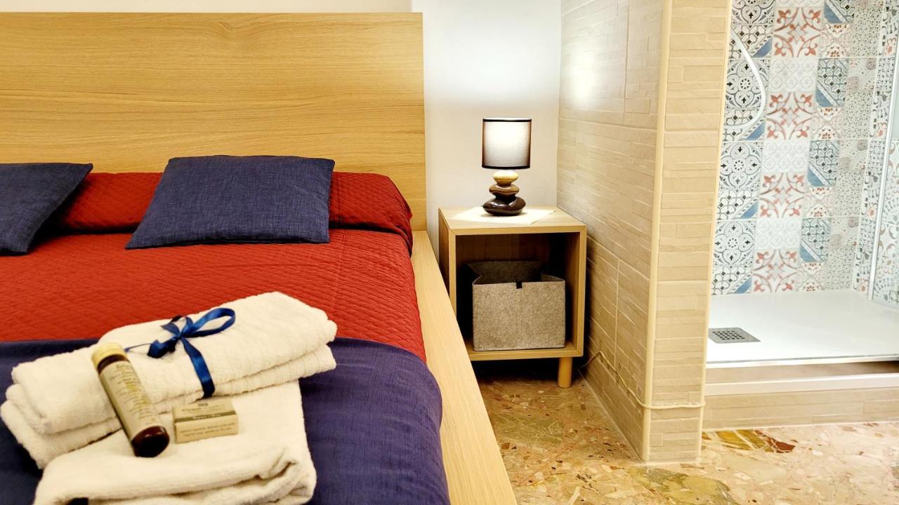 Zanzi 'S Charming Rooms Avola Luaran gambar