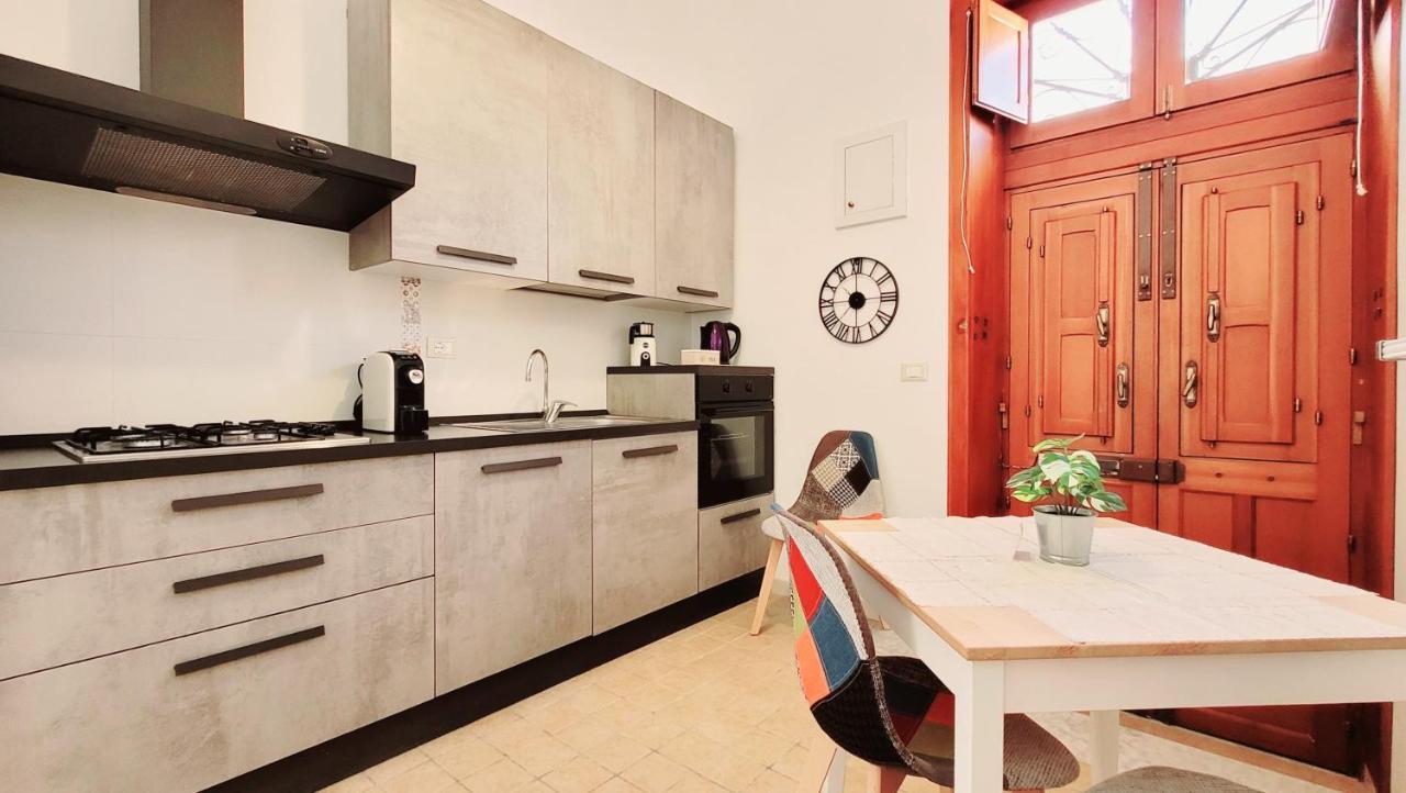Zanzi 'S Charming Rooms Avola Luaran gambar