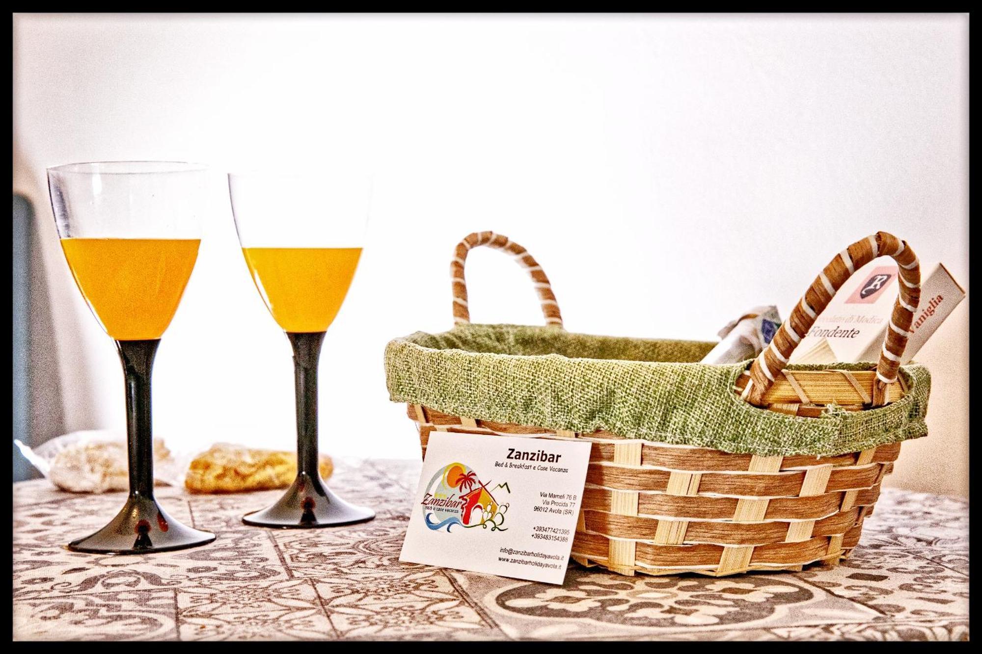 Zanzi 'S Charming Rooms Avola Luaran gambar
